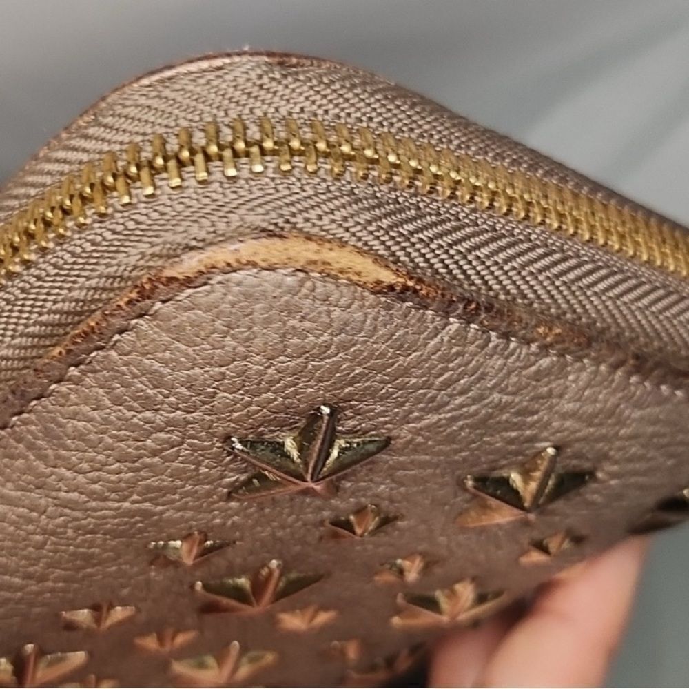 Jimmy Choo Taupe Gold Star-Studded Zip Around Long Wallet Authentic - Picture 14 of 17